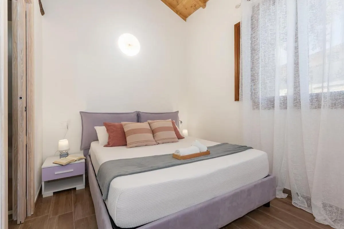 Apartman Way To The Sea - Home With Garden & Hot Tub Càbras Olaszország